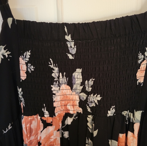 Torrid floral maxi dress size 2 plus size - Picture 6 of 6